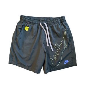 Nike Sportswear Woven Shorts DJ530 Black Purple Medium